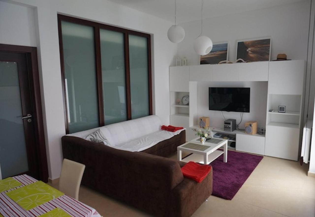 Apartment Lesna *